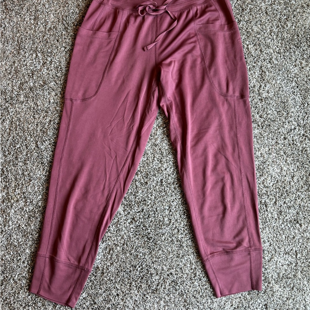 Fabletics Modal Relaxed Set! - Picture 4 of 7